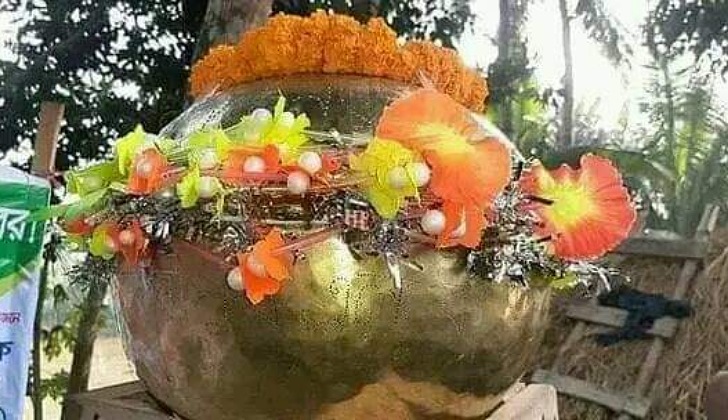 জেনে নিন ঐতিহাসিক হুমগুটি খেলা নিয়ে বিস্তারিত তথ্য