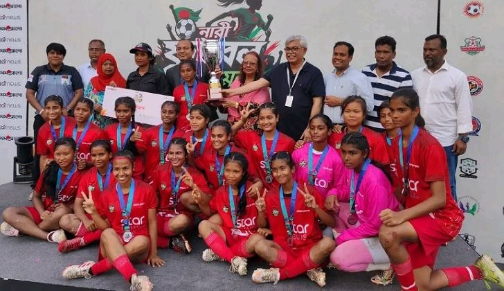 প্রথম আলো স্টার নিউজ নারী ফুটবল টুর্নামেন্ট ২০২৬ ফাইনালে কলসিন্দুর ফুটবল একাডেমি ও টাঙ্গাইলের দলের লড়াই
